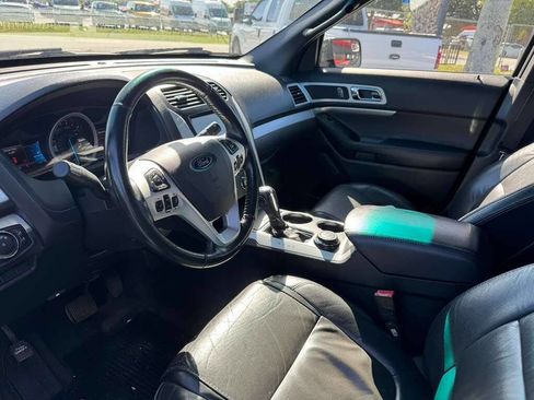 Used 2014 Ford Explorer XLT w/ Equipment Group 202A image 8