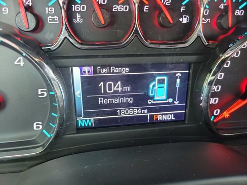 Used 2020 Chevrolet Suburban Premier RWD image 26