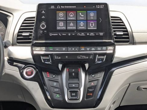 Used 2025 Honda Odyssey Touring image 25