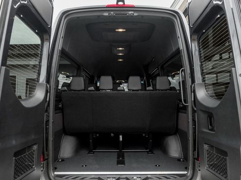 Used 2025 Mercedes-Benz Sprinter 2500 image 13