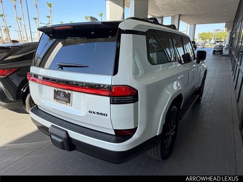 New 2026 Lexus GX 550 AWD/4WD image 7