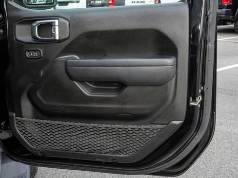 Used 2022 Jeep Wrangler Unlimited Sport AWD/4WD image 12