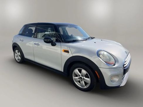 Used 2015 MINI Cooper 4-Door Hardtop FWD image 6