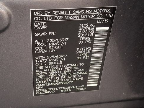 Used 2016 Nissan Rogue SV w/ SV Premium Package image 28