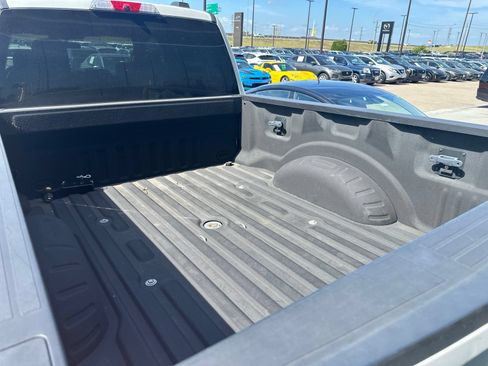 Used 2021 Ford F250 XLT w/ Tremor Off-Road Package AWD/4WD image 11