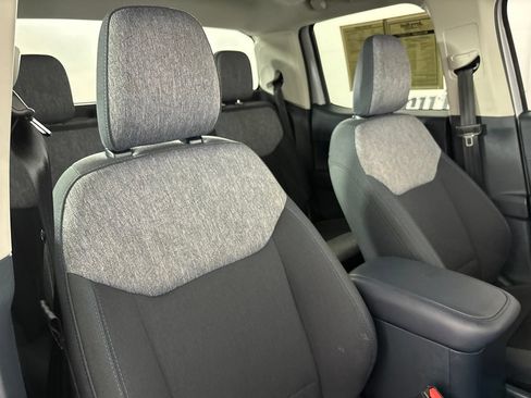 Used 2025 Ford Maverick XLT w/ XLT Luxury Package AWD/4WD image 28