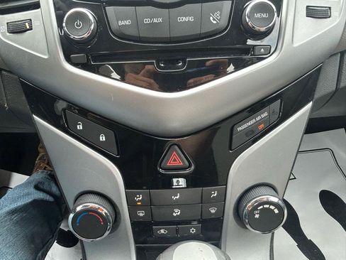 Used 2011 Chevrolet Cruze LS w/ Connectivity Package FWD image 21