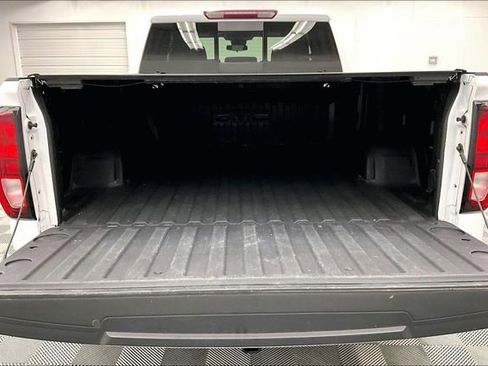 Used 2023 GMC Sierra 1500 SLE w/ Preferred Package AWD/4WD image 31