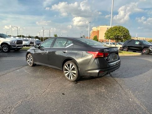 Used 2021 Nissan Altima 2.5 Platinum AWD/4WD image 6