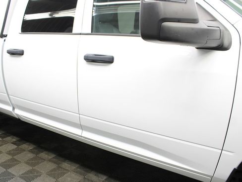 Used 2023 RAM 3500 Tradesman w/ Convenience Group AWD/4WD image 33