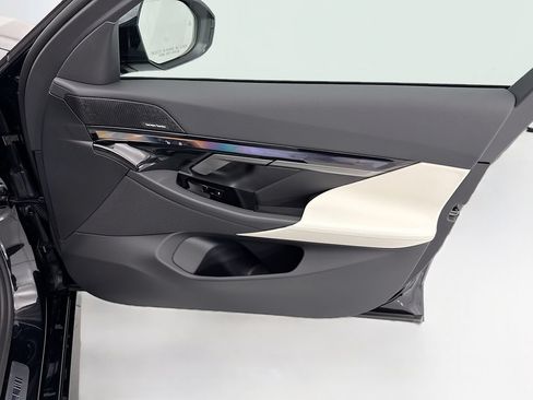 New 2027 BMW 530i w/ M Sport Package RWD image 24