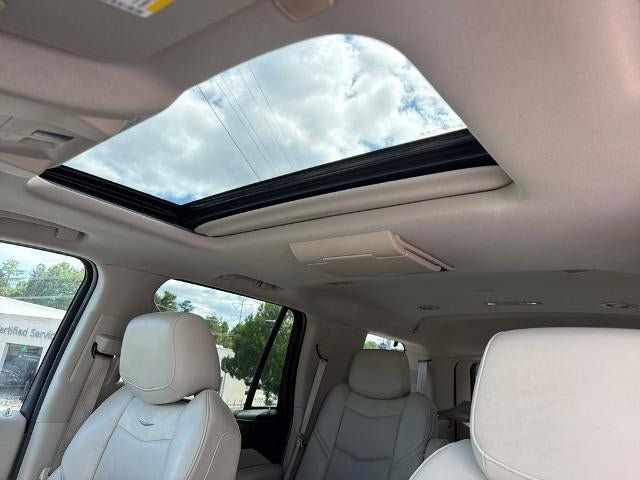 Used 2019 Cadillac Escalade Premium Luxury RWD image 29