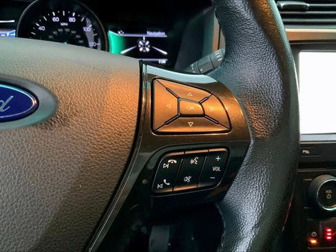 Used 2017 Ford Explorer XLT w/ Equipment Group 202A image 22