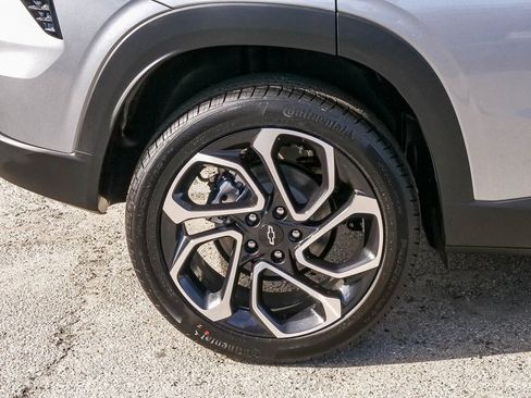 New 2026 Chevrolet Trax RS w/ Sunroof Package image 6