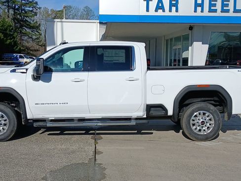 Used 2026 GMC Sierra 2500 SLE w/ SLE Value Package; image 3
