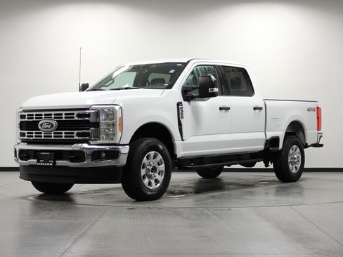 Used 2023 Ford F350 XLT image 8