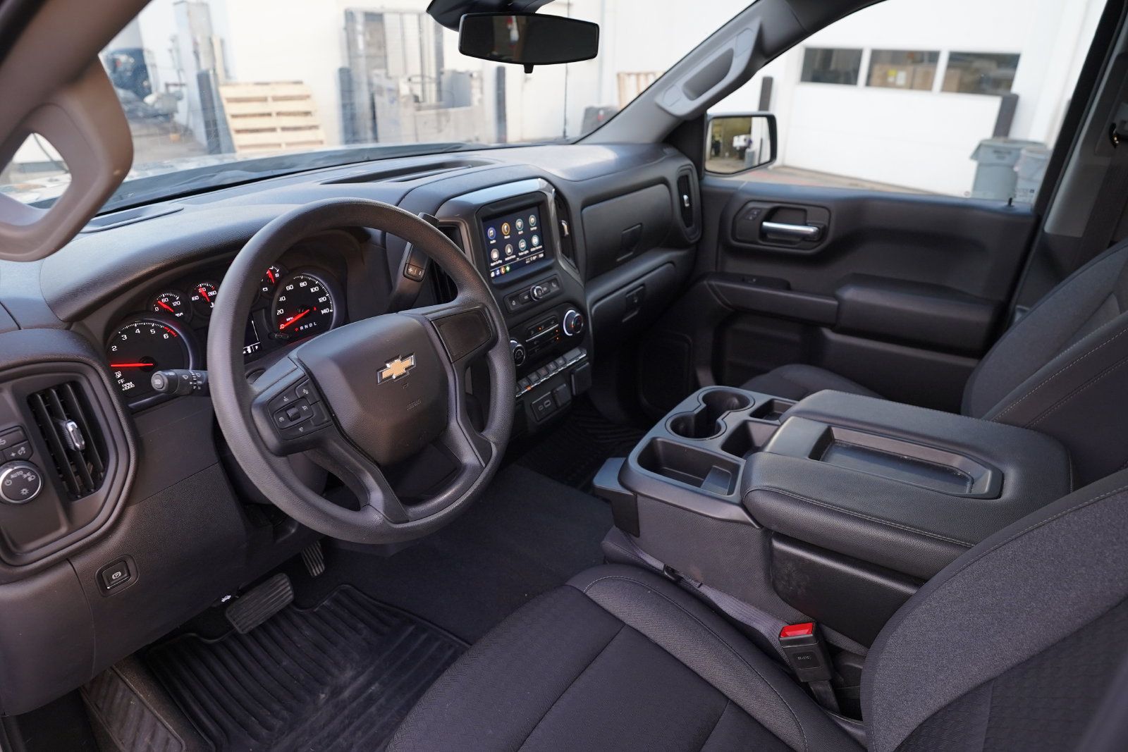 Used 2024 Chevrolet Silverado 1500 Custom w/ LPO, Dark Essentials Package RWD image 17