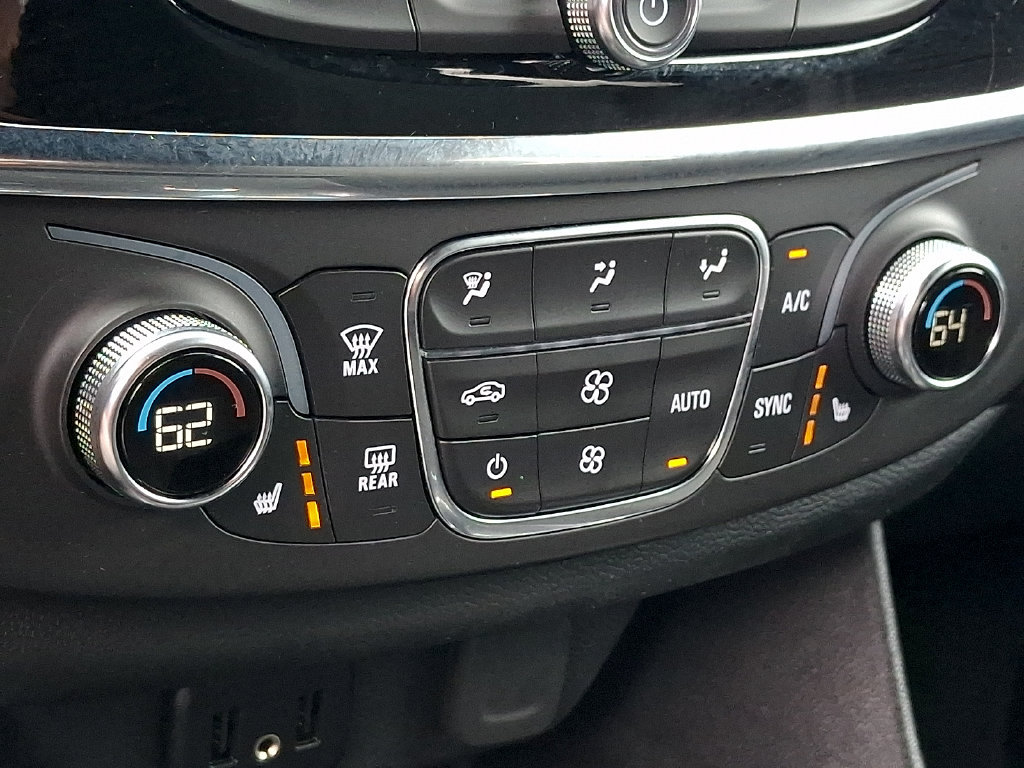 Used 2023 Chevrolet Traverse LT w/ LPO, Floor Liner Package AWD/4WD image 19