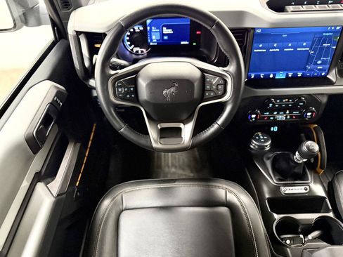 Used 2021 Ford Bronco Badlands AWD/4WD image 2