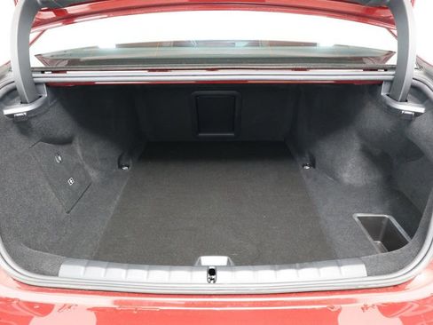 Used 2024 BMW i7 eDrive50 image 25