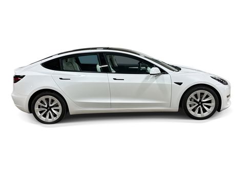 Certified 2023 Tesla Model 3 Standard Range RWD image 7