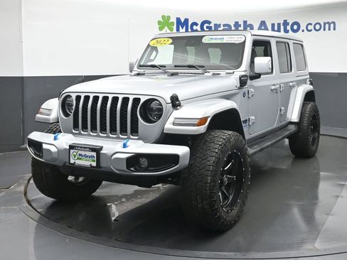 Used 2022 Jeep Wrangler Unlimited Sahara image 20