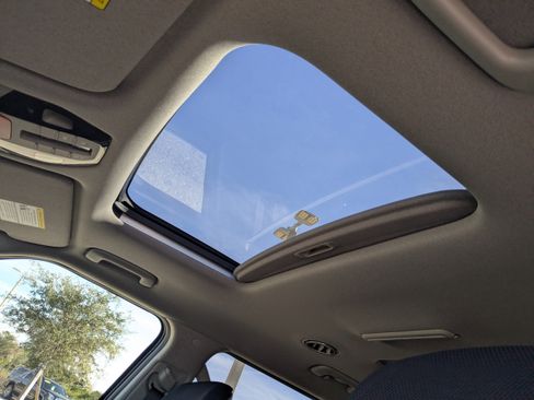 New 2026 Kia EV9 Wind image 24