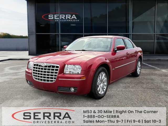 Used 2009 Chrysler 300 Touring RWD image 1