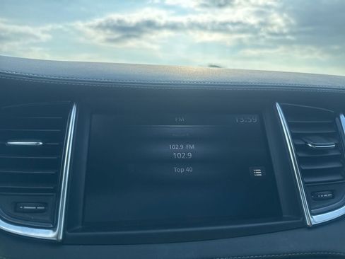 Used 2023 INFINITI QX50 Luxe FWD image 43