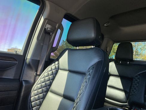 Used 2023 GMC Sierra 1500 Elevation image 17