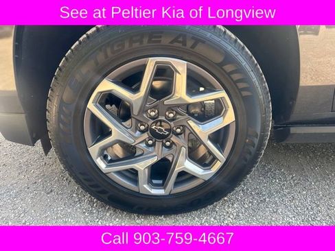 Used 2021 Chevrolet Tahoe High Country w/ Premium Package RWD image 4