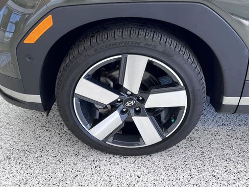Used 2024 Hyundai Santa Fe Limited AWD/4WD image 17