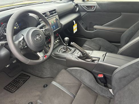 New 2026 Toyota GR86 YUZU Limited image 8