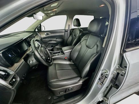 Used 2021 Kia Sorento EX AWD/4WD image 13