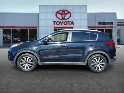 Used 2017 Kia Sportage EX w/ EX Premium Package image 3