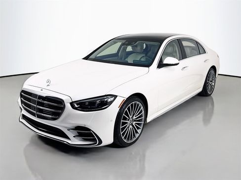Used 2023 Mercedes-Benz S 500 S 500 image 3