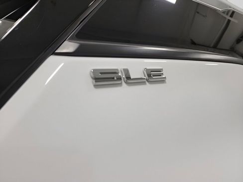 Used 2020 GMC Terrain SLE w/ Driver Convenience Package image 13