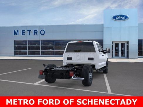 New 2025 Ford F350 XLT w/ XLT Value Package image 8