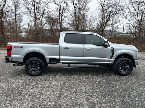 Used 2024 Ford F250 Platinum image 7