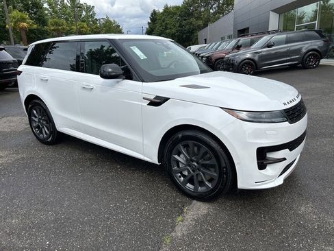 New 2025 Land Rover Range Rover Sport Dynamic SE image 8