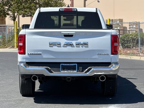 New 2026 RAM 1500 Laramie AWD/4WD image 4