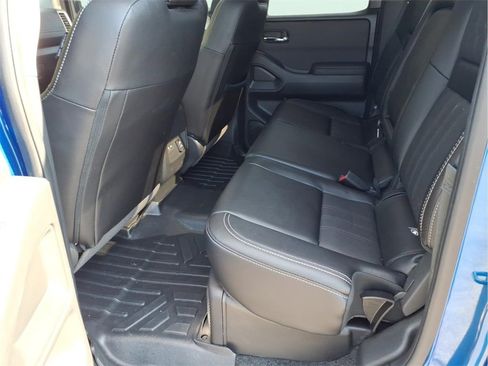 Used 2024 Nissan Frontier SL w/ Technology Package image 14