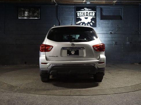 Used 2017 Nissan Pathfinder S AWD/4WD image 4