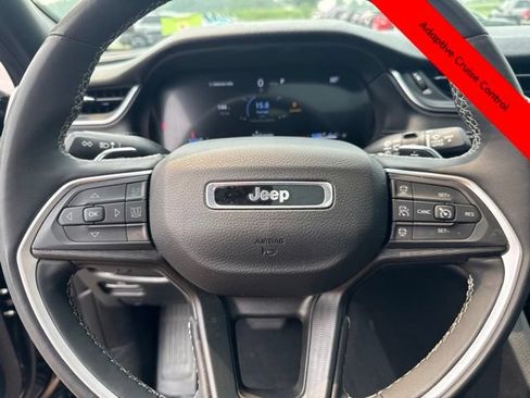 Used 2025 Jeep Grand Cherokee Laredo X w/ Luxury Tech Group I AWD/4WD image 14