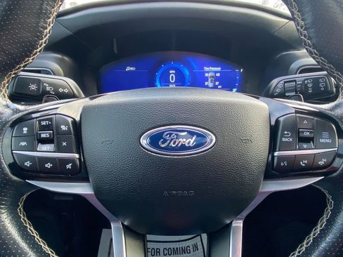 Used 2022 Ford Explorer ST w/ ST Street Pack image 30