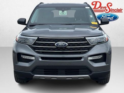 Used 2024 Ford Explorer XLT w/ Equipment Group 202A AWD/4WD image 2