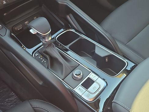 New 2025 Kia Telluride S image 30