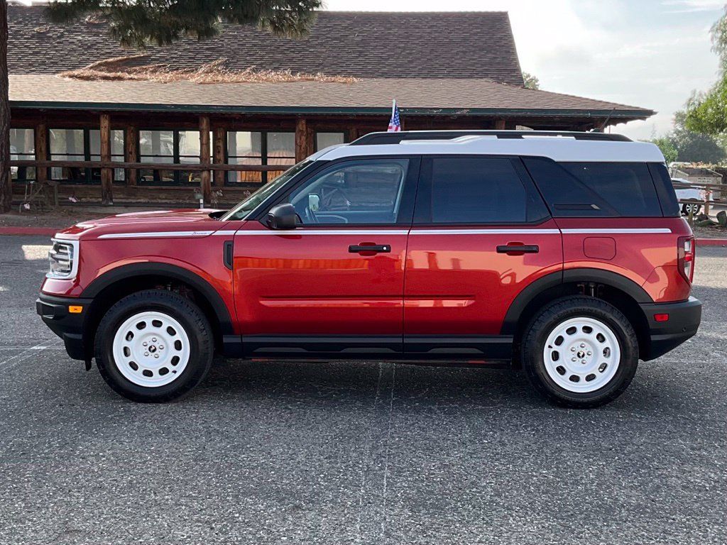 Used 2024 Ford Bronco Sport Heritage w/ Heritage Convenience Package AWD/4WD image 3