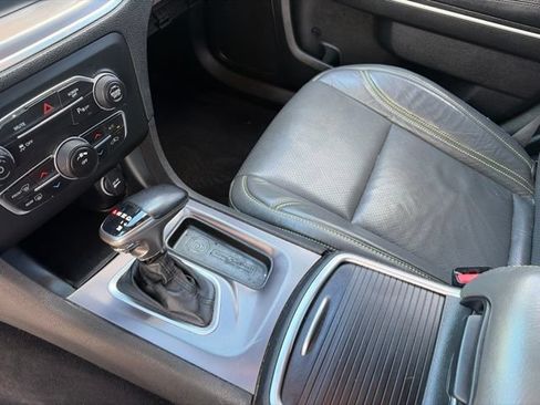 Used 2019 Dodge Charger SXT RWD image 24