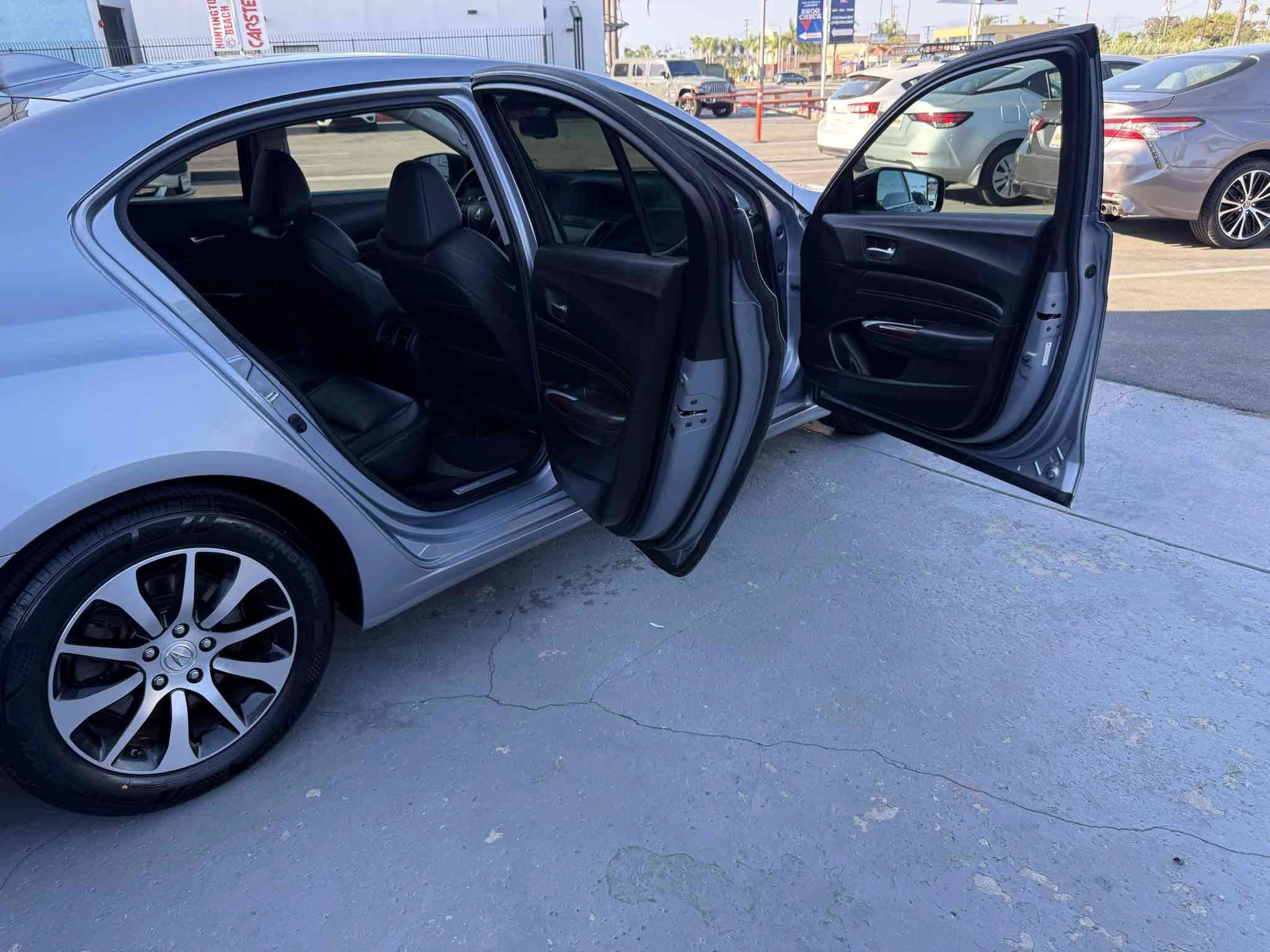 Used 2016 Acura TLX FWD image 38